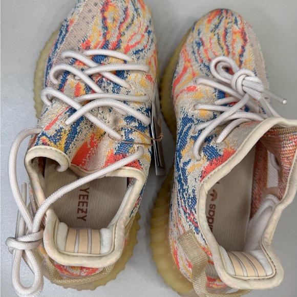 Yeezy Men’s shoes V2 Mx Oat Blue & Pink - Picture 2 of 7